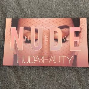 Huda Beauty New Nude Palette